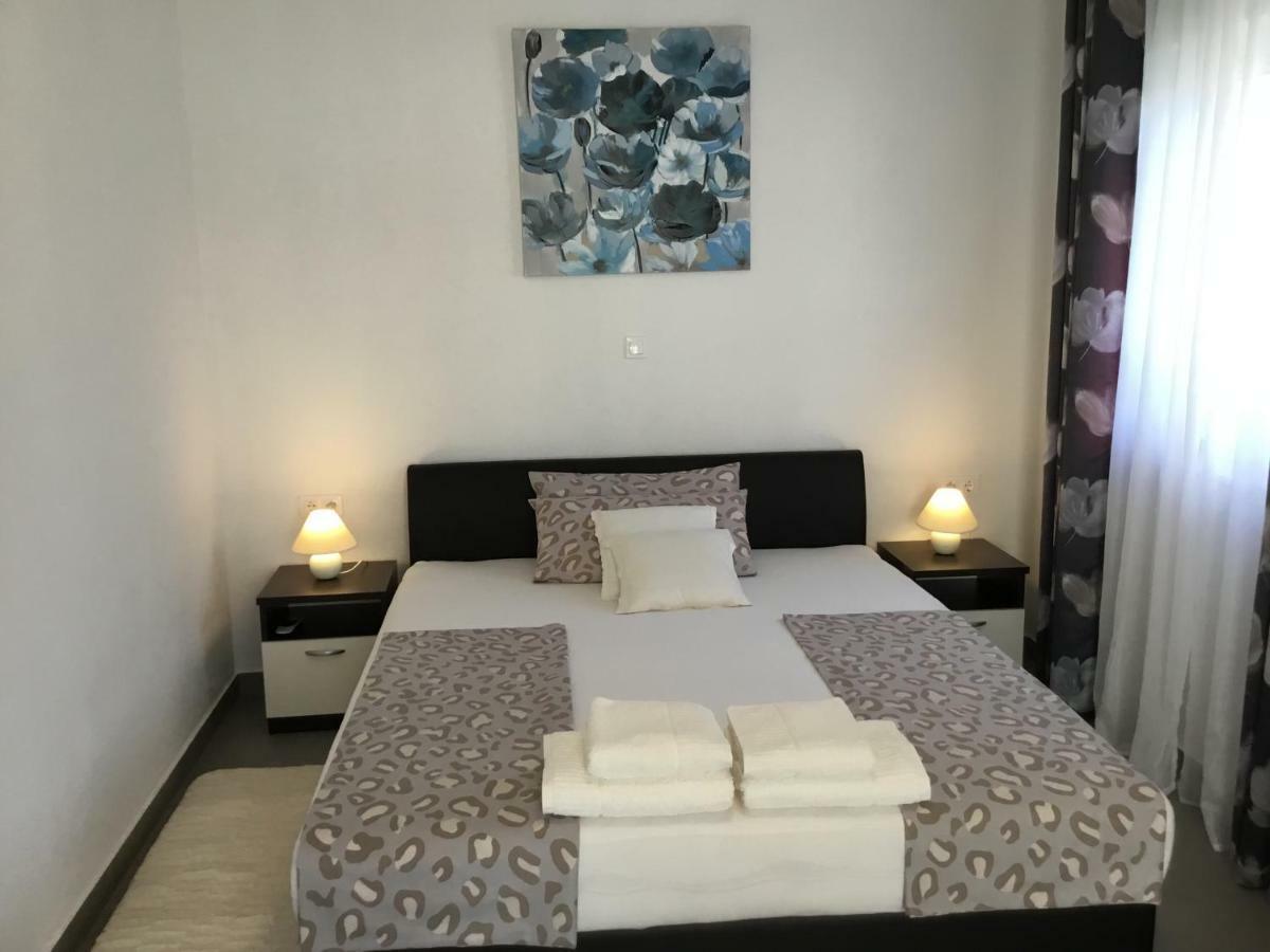Apartments Villa Sophia Trogir Extérieur photo
